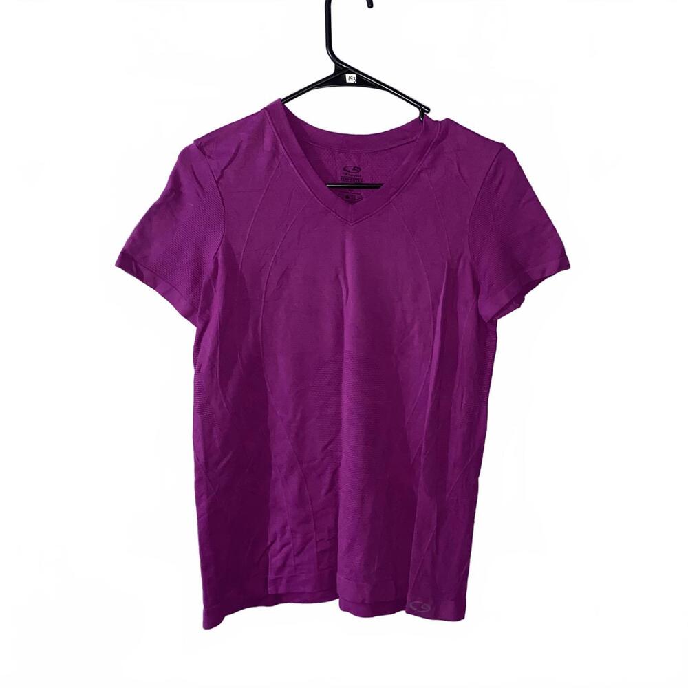 Champion Purple V-Neck Tee Women’s Size M Semi-Fitted Athletic Stretchy Shirt